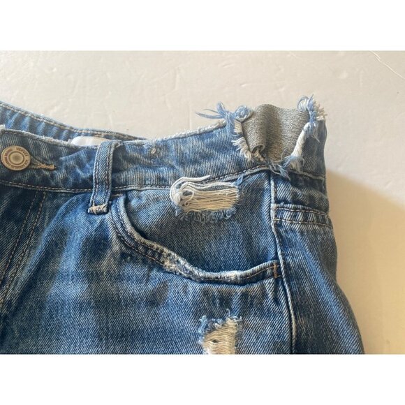 Vert High Rise Denim Cut off Slit Shorts, Medium - Picture 10 of 16